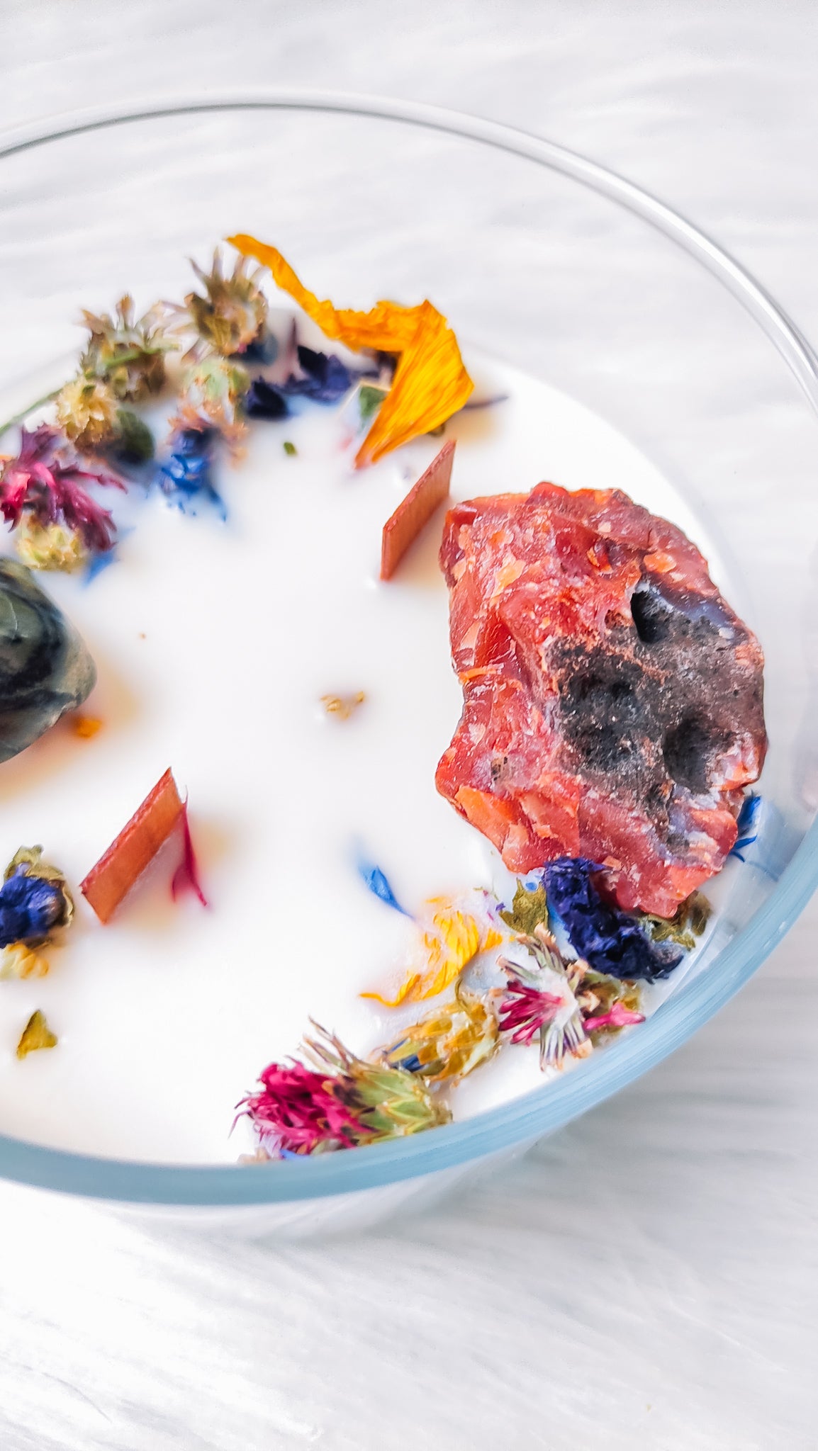 Kaars met edelstenen voor Sterrenbeeld Maagd